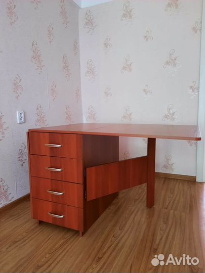 Стол- книжка