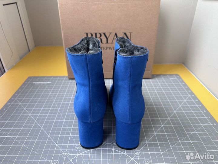 Дизайнерские ботильоны Bryan