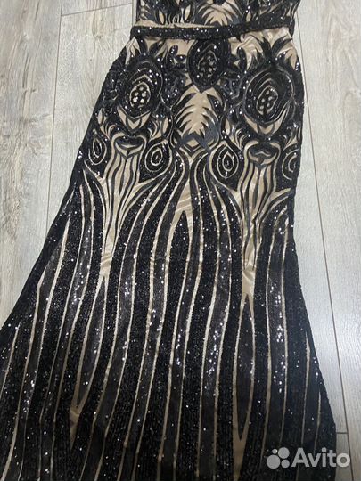 Продаю внчернее платье