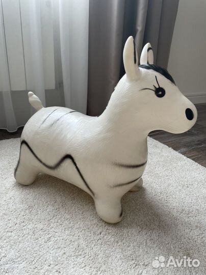 Детская надувная зебра-попрыгун новая