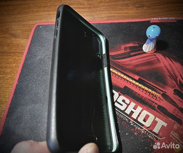 Защитный противоударный чехол фирмы Mous Case