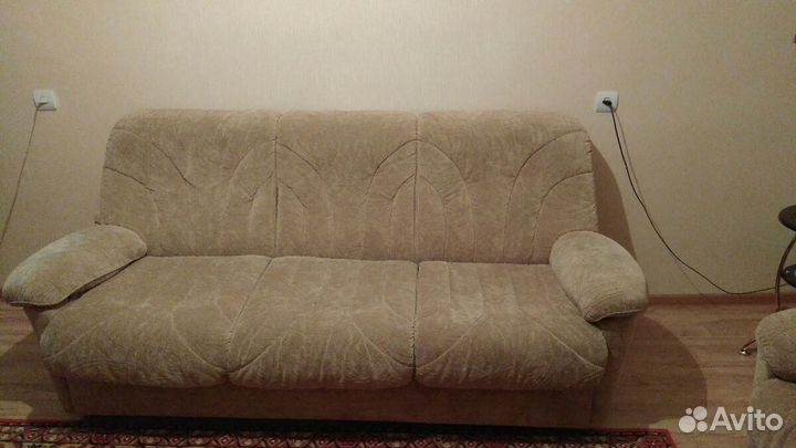 Диван и два кресла