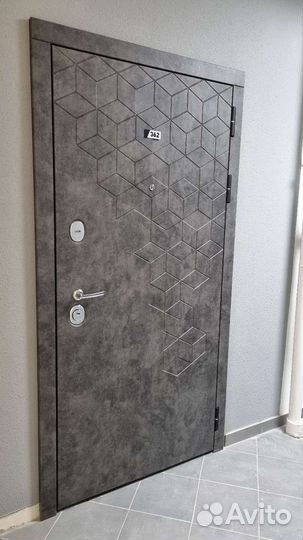 Дверь входная