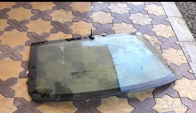 Заднее стекло ветровое на 211 мерседес