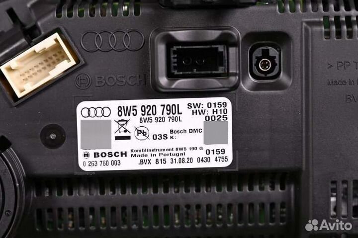 Приборная панель(щиток приборов) Audi Q5 FY бензин