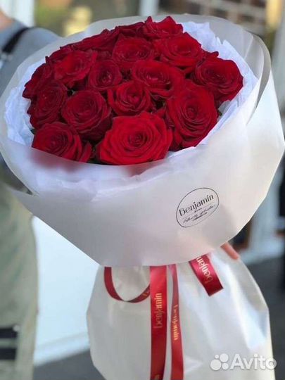 Розы Букет в круглой упаковке