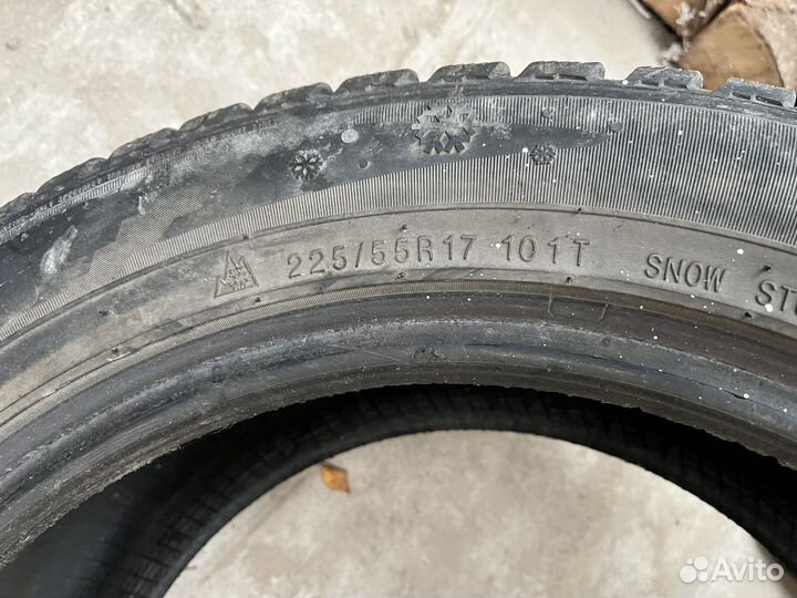 Kumho Road Venture AT61 225/55 R17