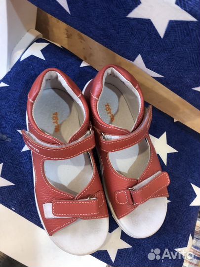 Сандалии для девочки