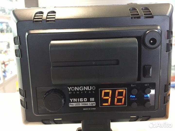 Свет YongNuo YN 160III +акб, З.У