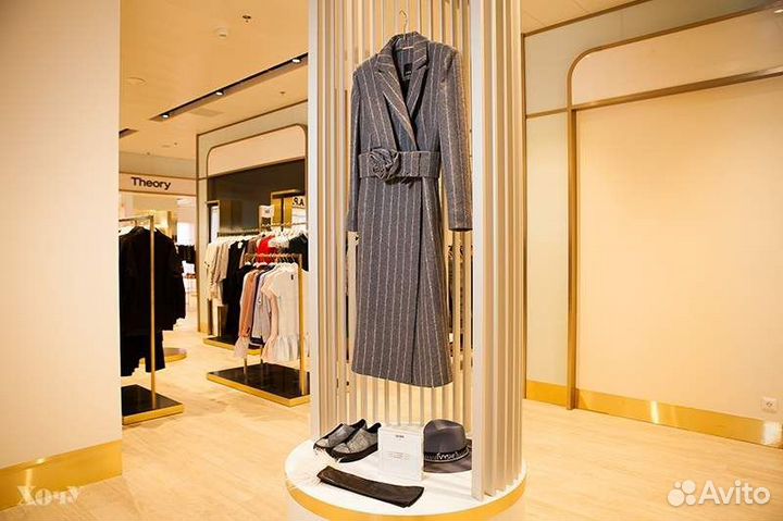 Продавец-консультант в Outlet цум