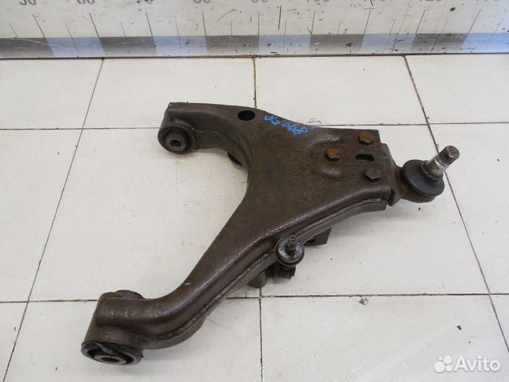 Рычаг передний нижний правый Sorento 2003-2009