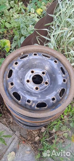 Диски на volkswagen polo (оригинал)