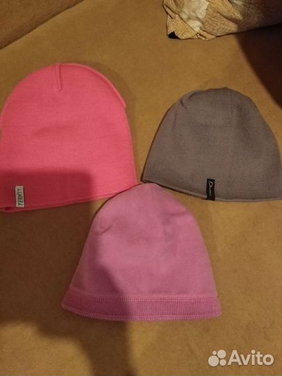Шапки женские вязаные разные