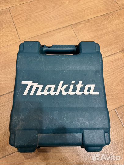 Шуруповерт makita 18v