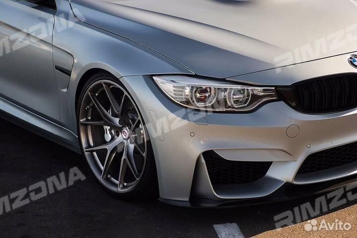 Литой диск HRE R17 5x114.3. Примерка колес