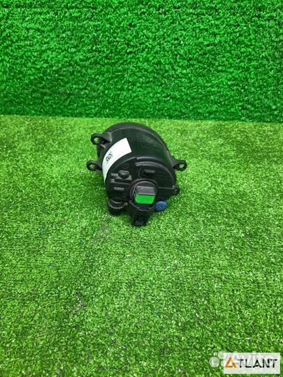 Туманка передняя правая toyota BB