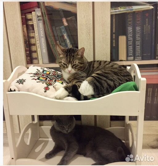 Кроватка двухярусная для питомцев.или кукол.Дерево