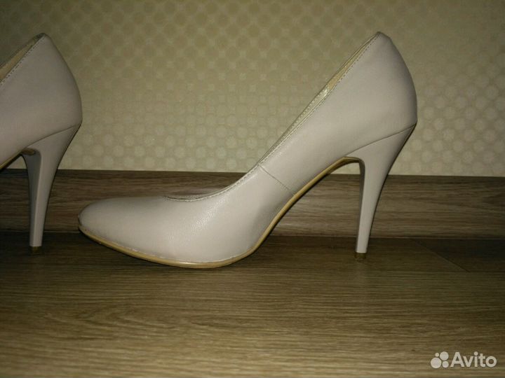 Туфли бежевые