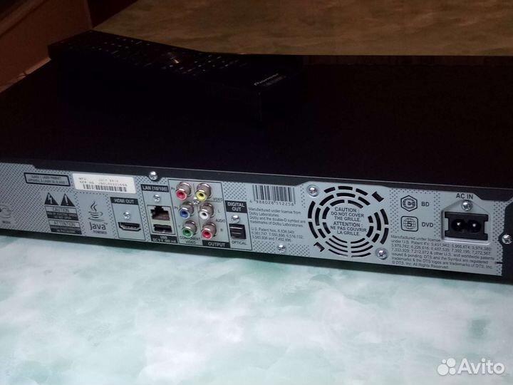 Blu-ray Disk player pioneer BDP-330