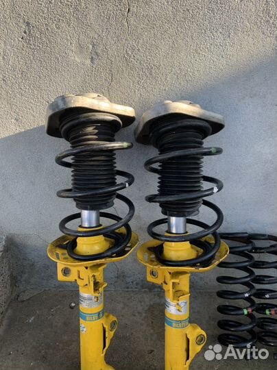 Комплект амортизоров и пружин w212