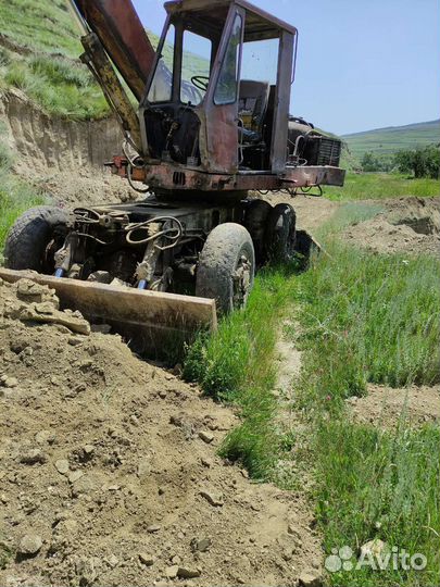 Колёсный экскаватор Твэкс ЭО-3323А, 1996