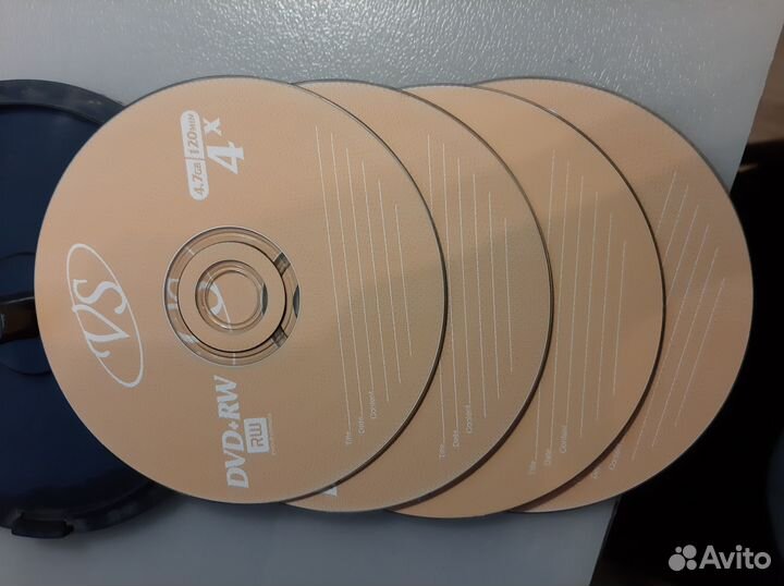 Диски DVD RW 4,7 гб (4 шт.) в коробке