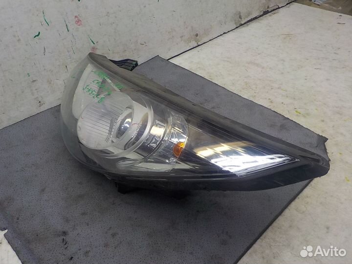 Фара левая на Hyundai ix 35