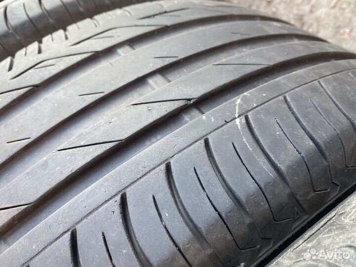 Bridgestone Turanza T001 225/60 R16