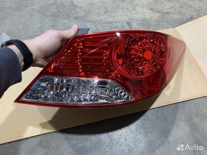 Хендай Солярис фонарь задний правый - оригинал