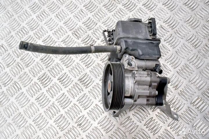 Насос гур mercedes W204 W207 2.2 651