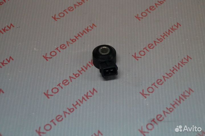 Nissan 22060-AU010 Датчик детонации