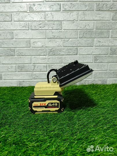 Фонарь feng bao на АКБ