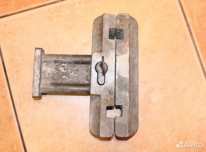 Противоугонное устройство на педали Жигули