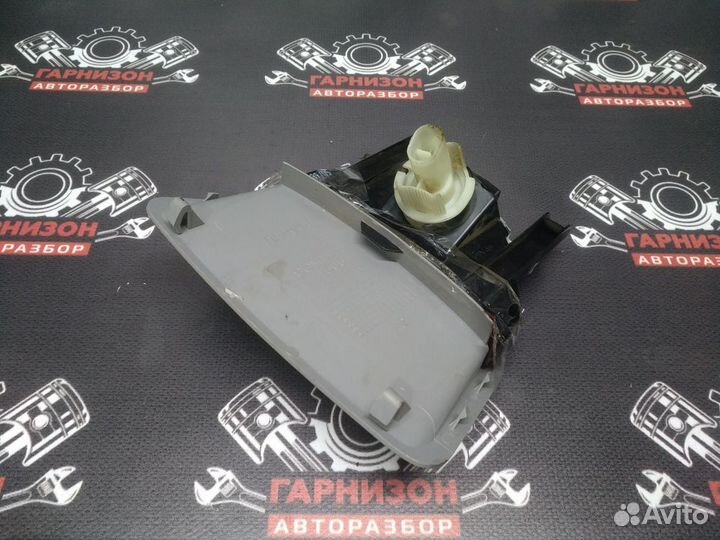 Дополнительный стоп сигнал Nissan Primera P12