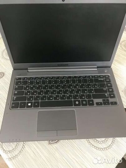 Ультрабук Самсунг 14