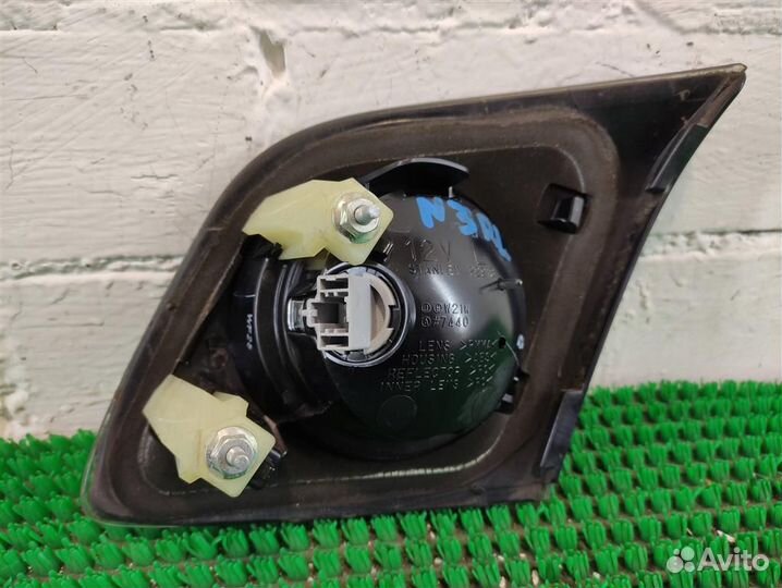 Фонарь задний внутренний левый Mazda 3 (BK) 2007