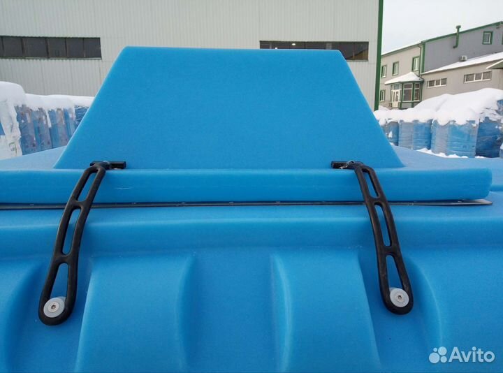 Емкость для транспортировки живой рыбы 2,5 тыс л