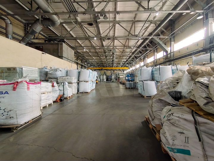 Сдаётся производственное помещение, 6400 м²