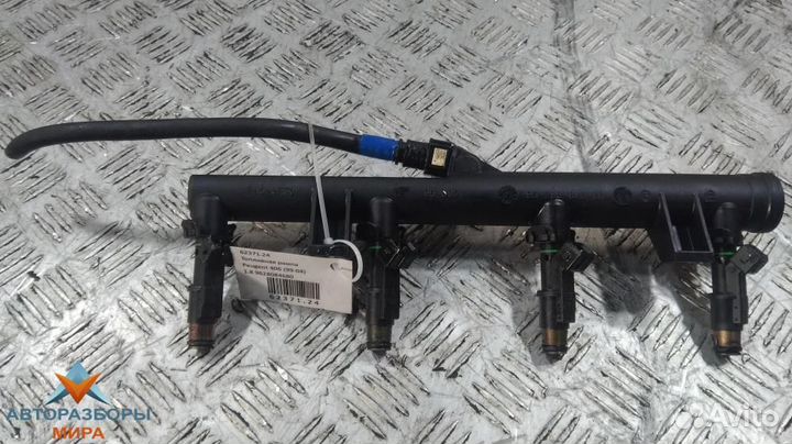 Топливная рампа Peugeot 406 рест. 2003 9628084680