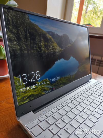 Новый ноутбук intel 2.0 4 ядра 8GB/256SSD