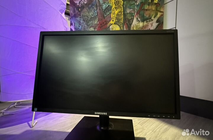 Монитор Samsung 21.5