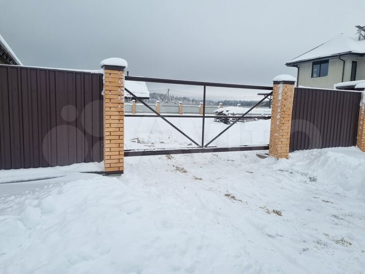 Дом 270 м² на участке 20 сот.