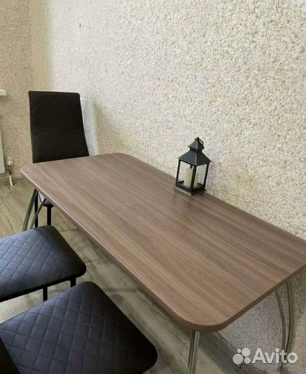 Кухонный стол и стулья новые,как икеа