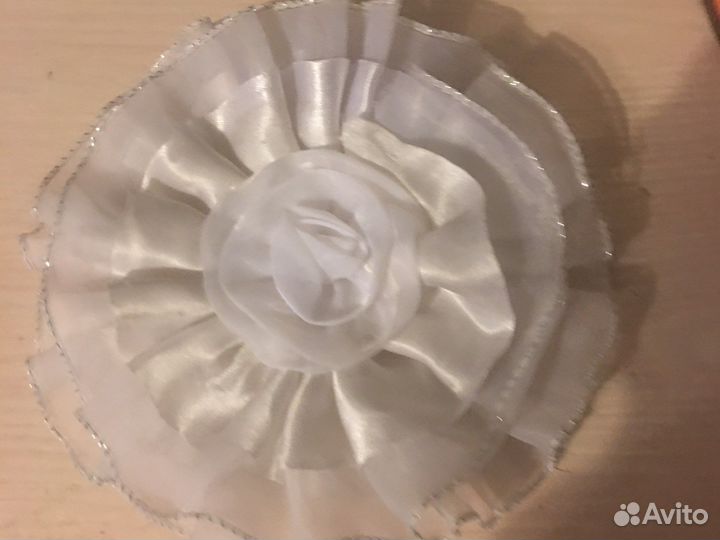 Банты для волос белые праздничные