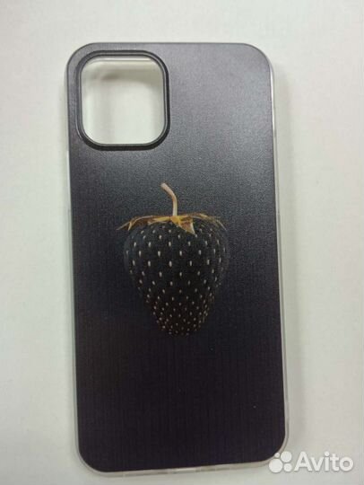 Чехол на iPhone 12