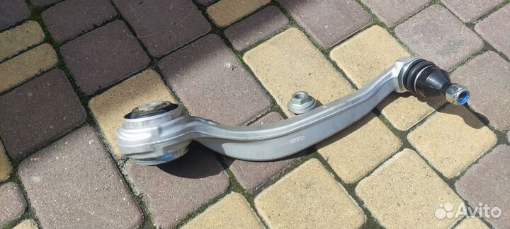 Рычаг подвески нижний перед прав. FQ1097R Mercedes