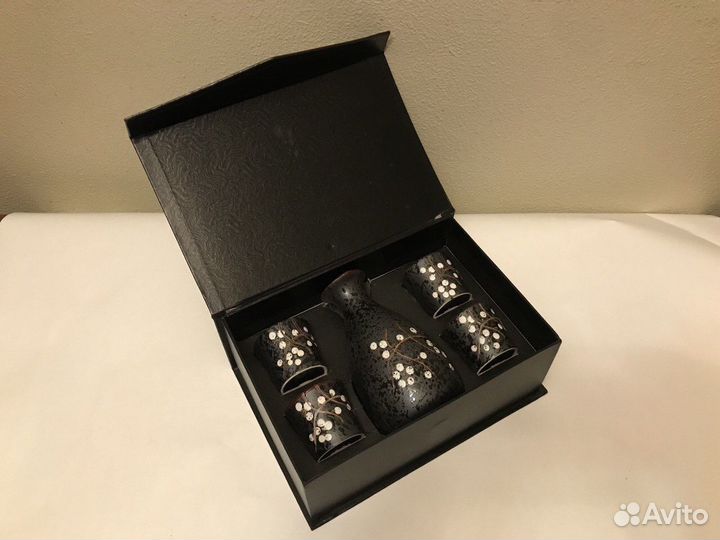 Набор для саке на 4-е персоны