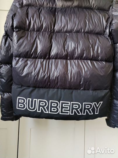 Легкий пуховик Burberry