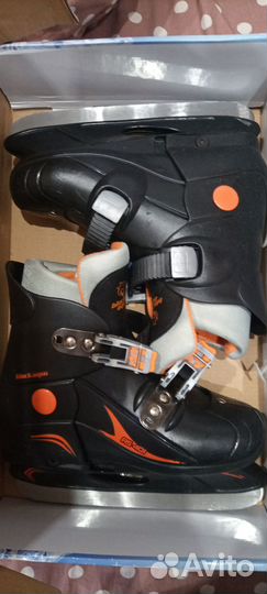 Коньки хоккейные