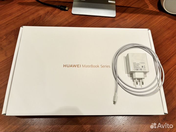 Ультрабук Huawei MateBook 14 AMD klvl-W56W